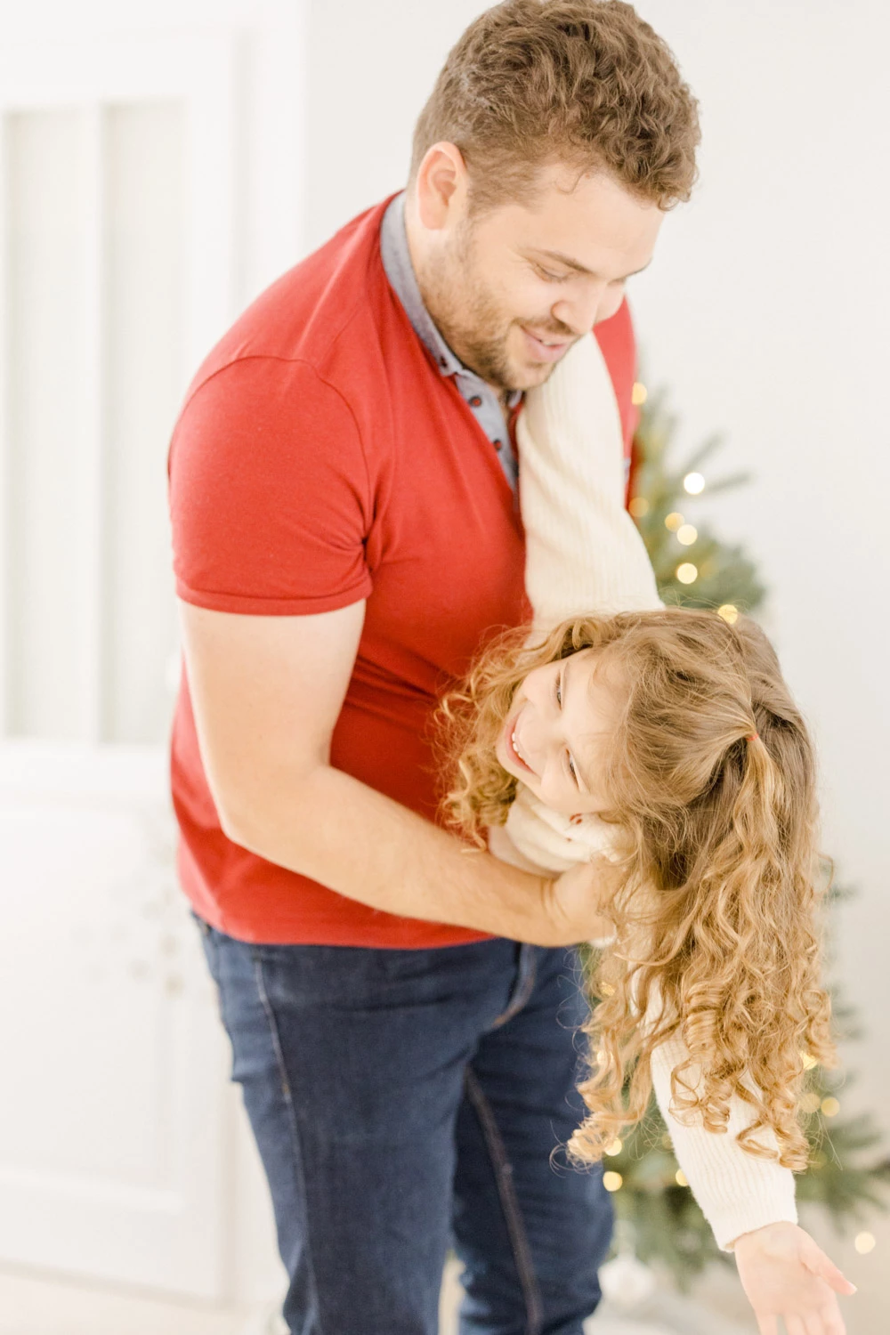 bonheur main enfant amour câlin